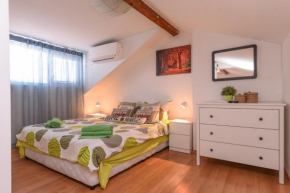 Centrally Located Studio with a 360 terrace